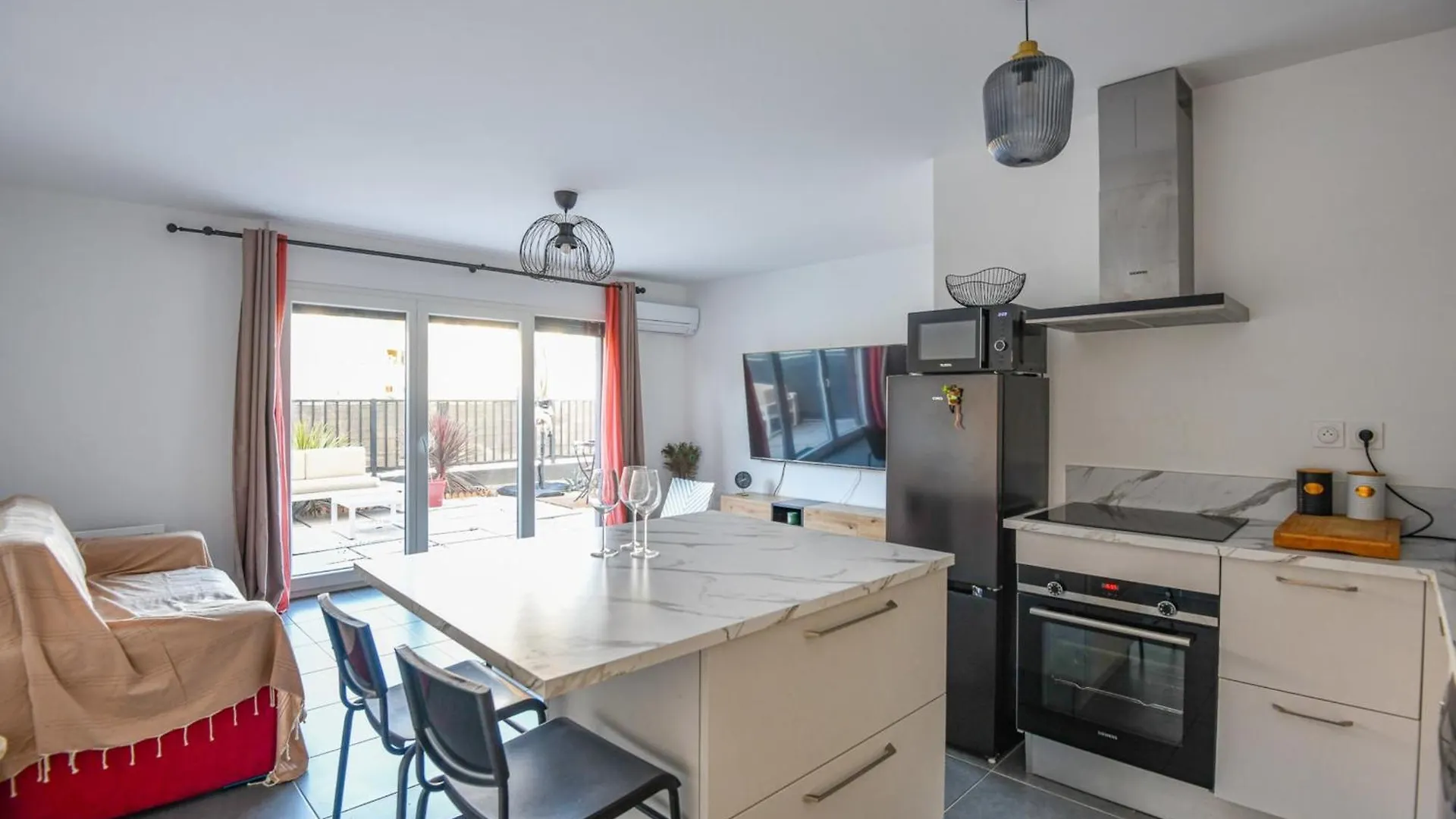 Le Vallon - Bel Appart 2 Ch Avec Terrasse Marseille 0*,