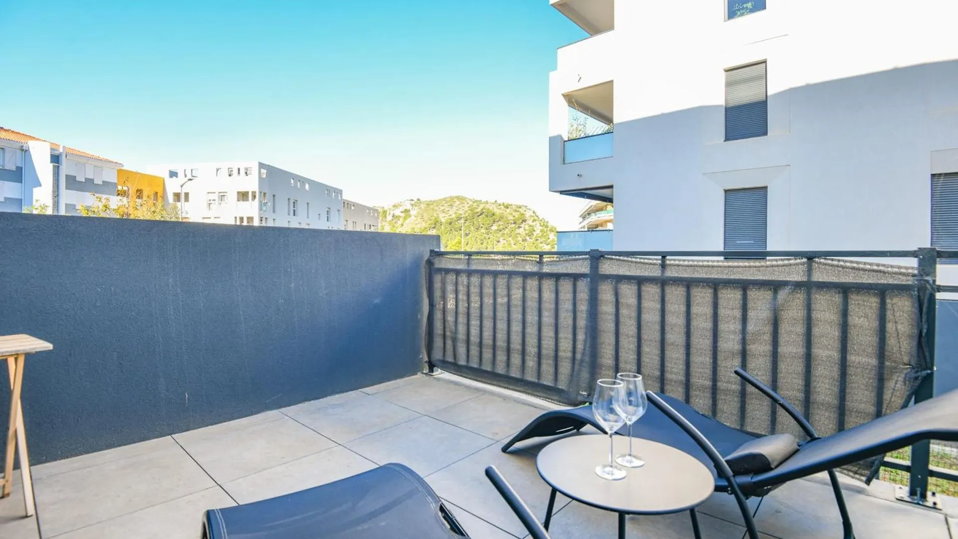 Le Vallon - Bel Appart 2 Ch Avec Terrasse Marseille 0*,  Frankrig